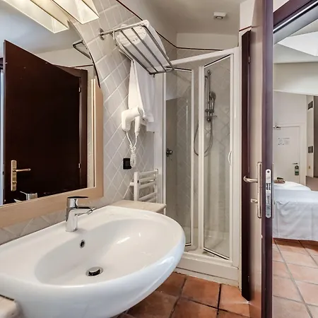 Hotiday Collection - Cornelia Hotel 4*